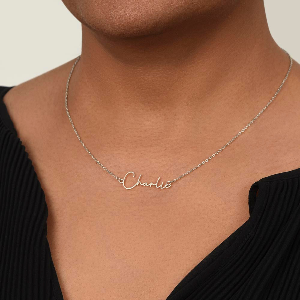 Personalised Elegance: The Signature Style Name Necklace